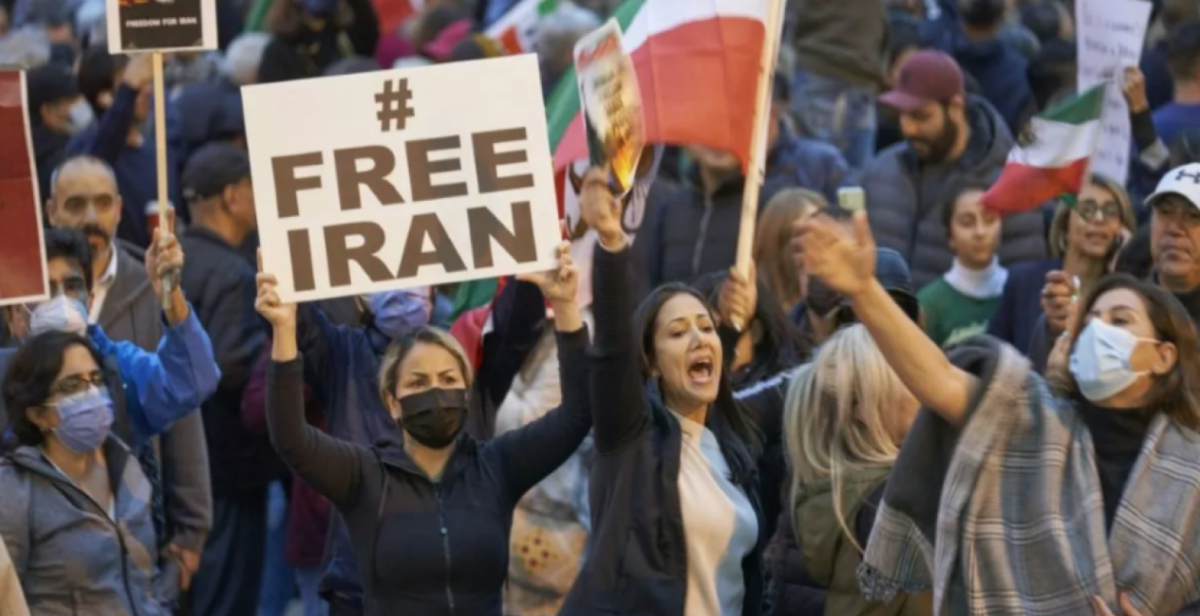 Des pays occidentaux apprennent à des Iraniens à fabriquer des armes, selon un ministre iranien