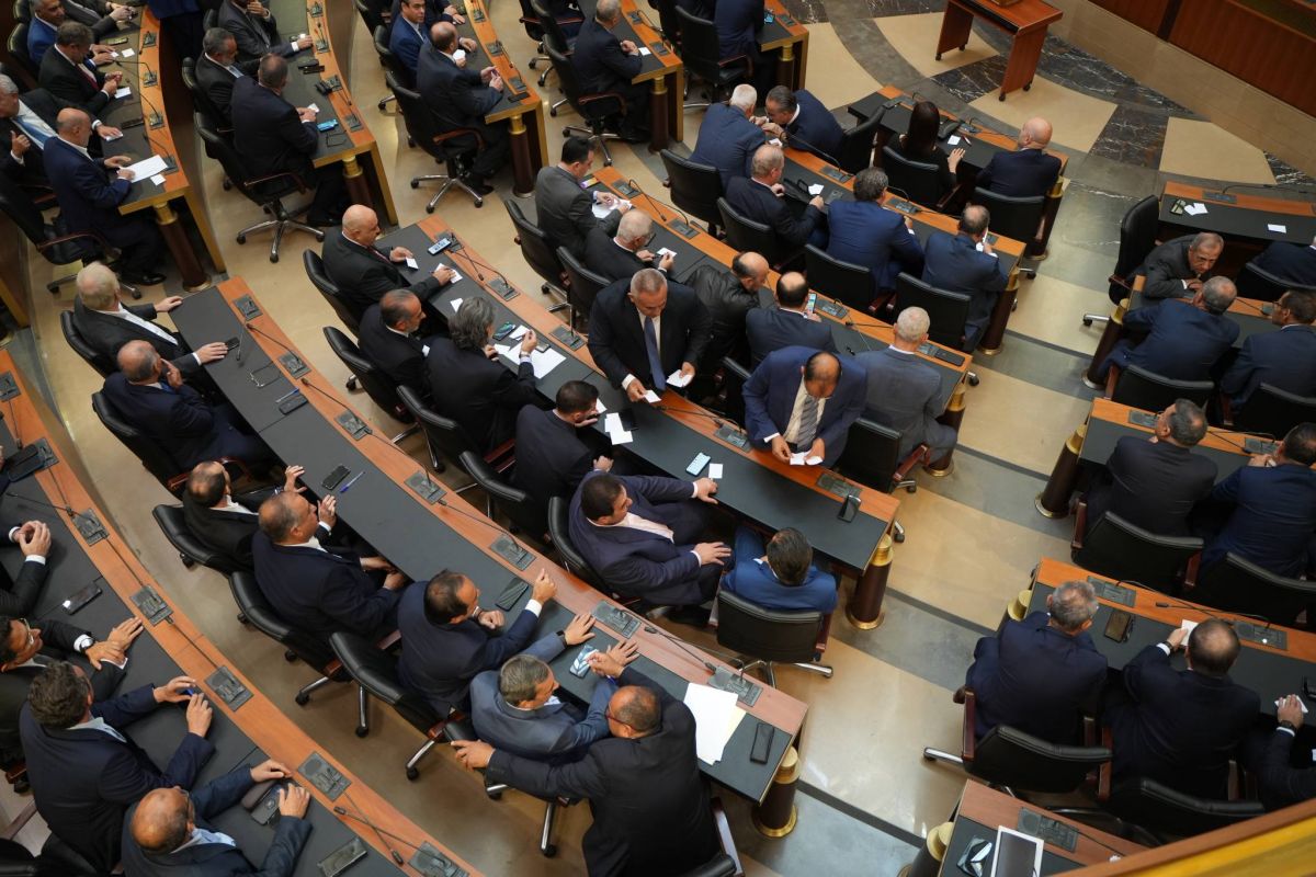 Failed election session, donated rotavirus vaccines and stranded motorists: Everything you need to know to start your Friday