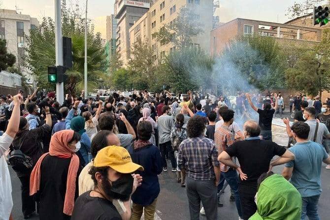 Le chef des droits de l'homme à l'ONU veut se rendre en Iran, appels occidentaux à cesser la répression Le chef des droits de l'homme à l'ONU veut se rendre en Iran, appels occidentaux à cesser la répression
