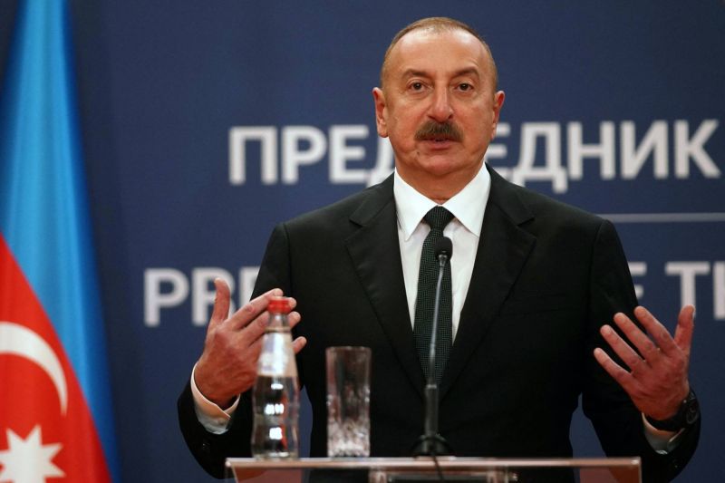 L'Azerbaïdjan refuse des pourparlers avec l'Arménie en présence de Macron