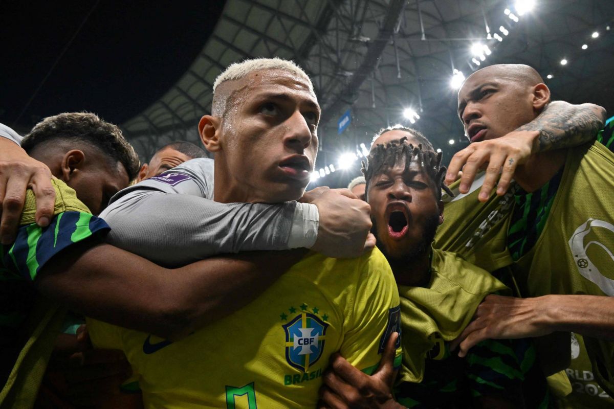 Richarlison libère le Brésil de l'étau défensif serbe
