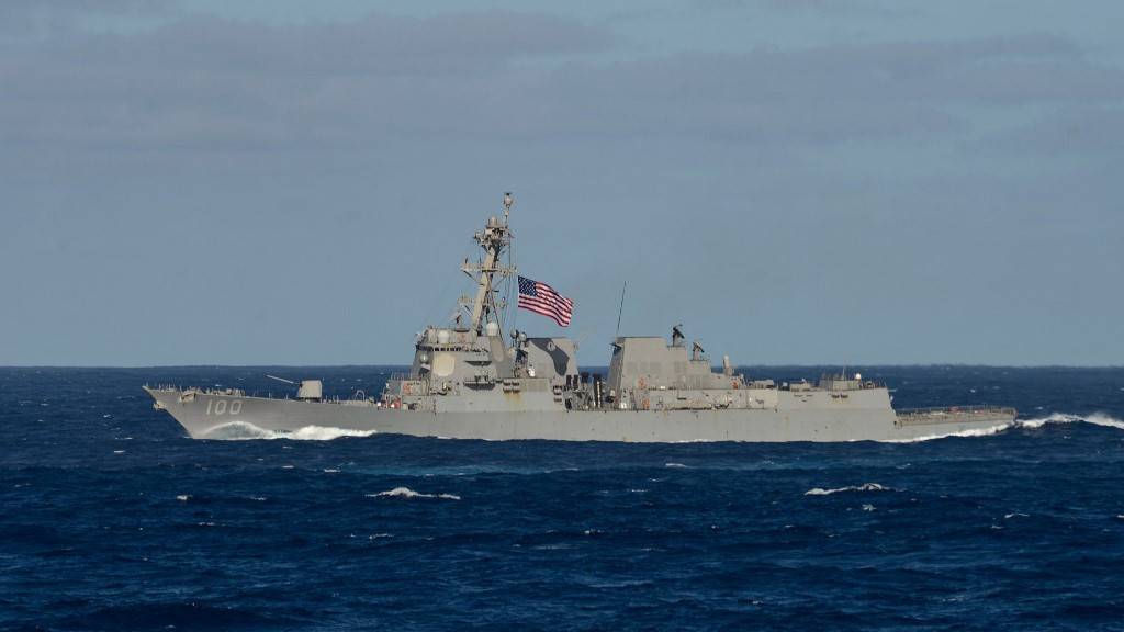 US says Iranian military boat came within 150 yards of its warships