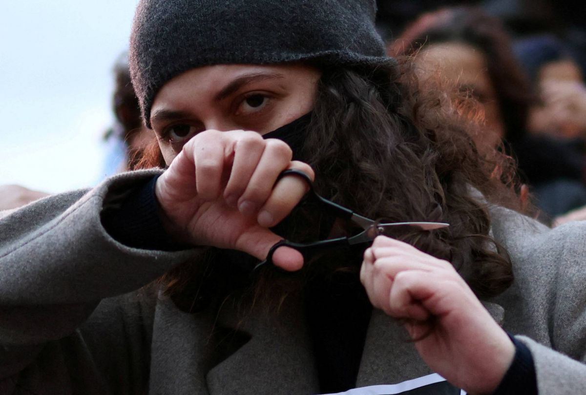 Dans le Sud-Est iranien conservateur, des femmes se joignent au soulèvement