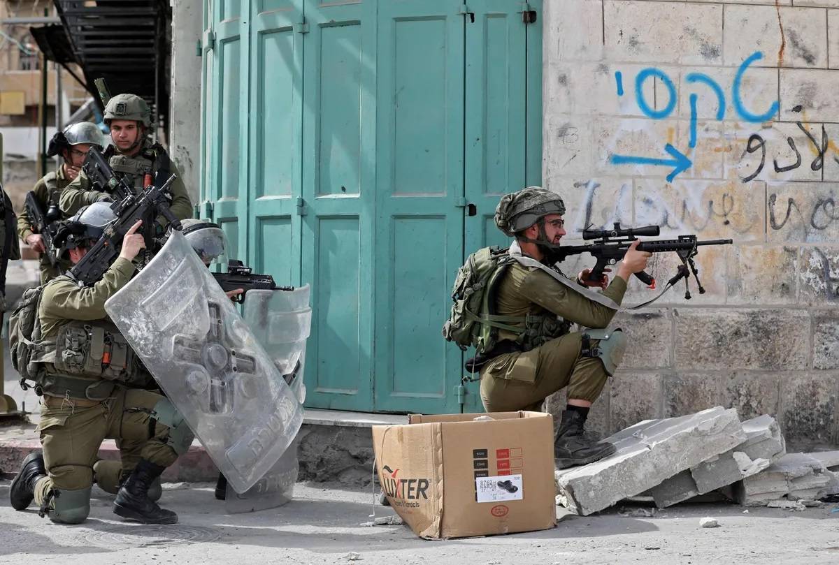 Israeli forces kill Palestinian during West Bank raid, Palestinians say