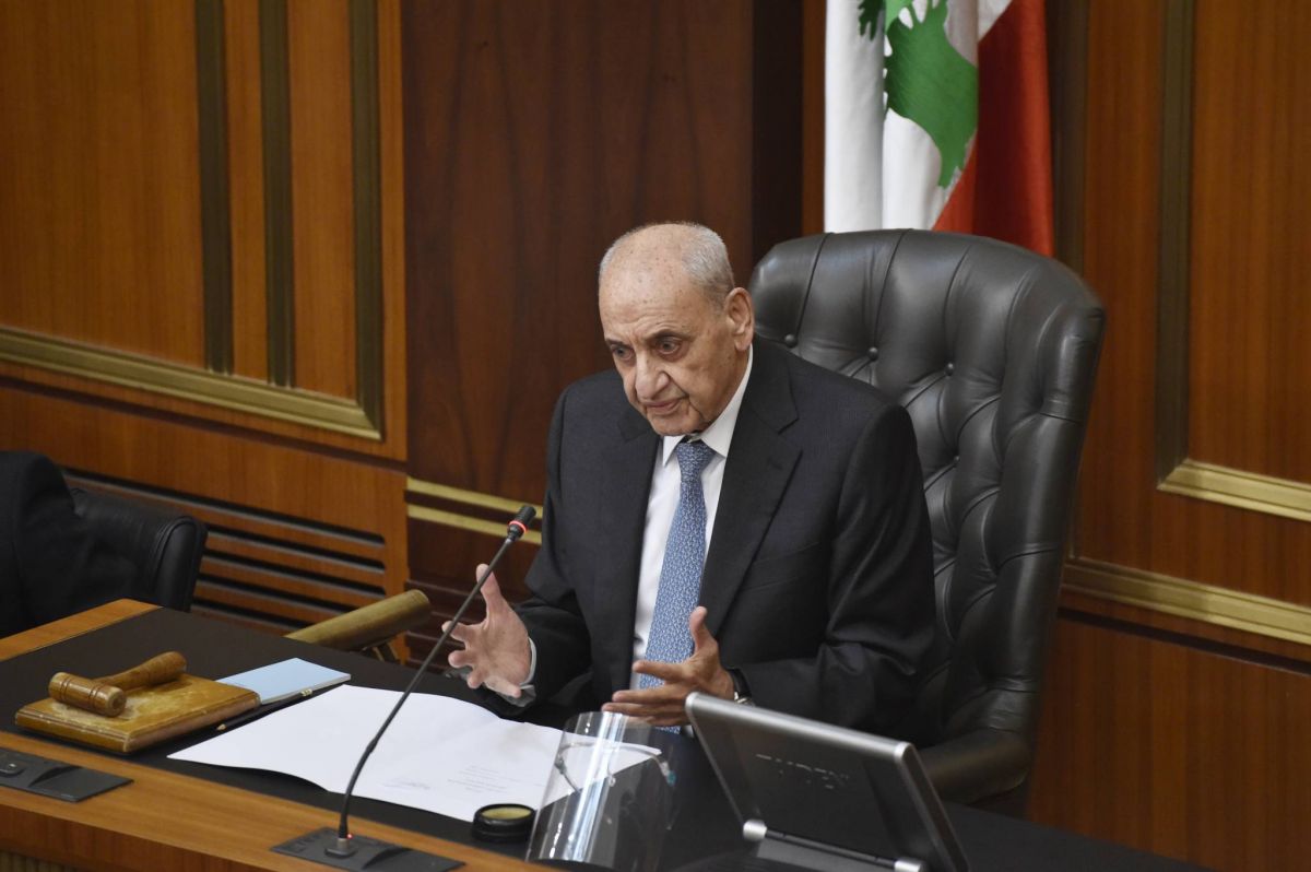 Parliament holds 10th election for new president