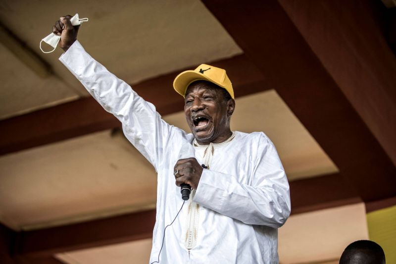 Washington sanctionne l'ex-président de la Guinée, Alpha Condé