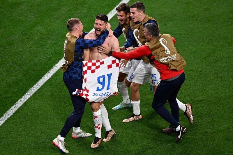 La Croatie premier pays qualifié pour les demi-finales en battant le Brésil