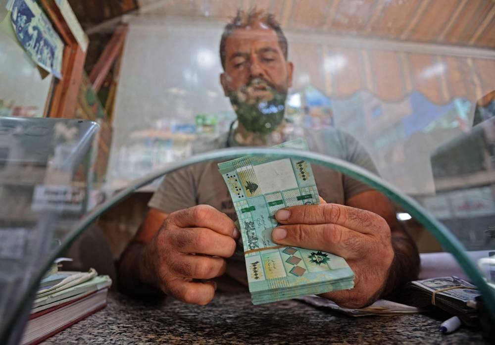 Le dollar passe la barre des 44.000 LL sur le marché libre