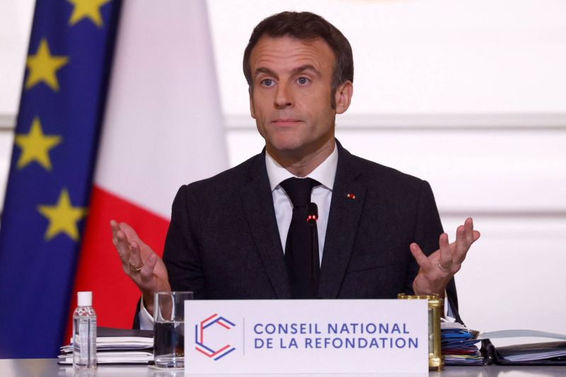 Macron au Qatar: la présidence française répond à ses détracteurs