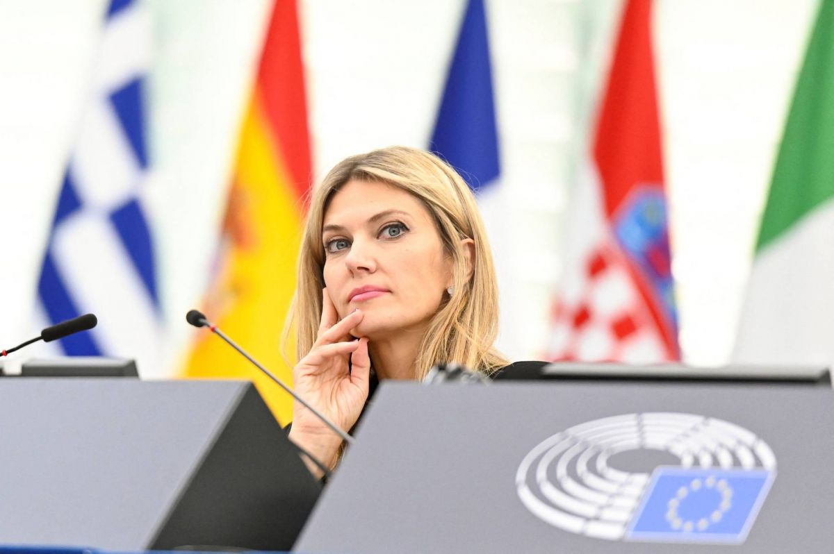 Le Parlement européen retire à Eva Kaili sa fonction de vice-présidente