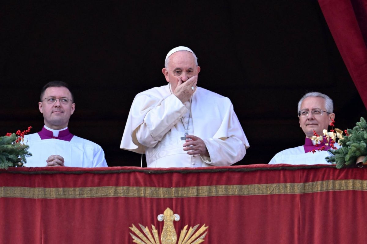 Le pape appelle à 