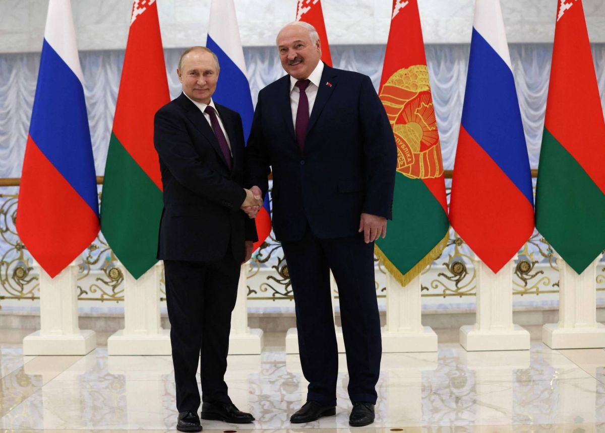 Poutine à Minsk pour un sommet avec son allié Loukachenko
