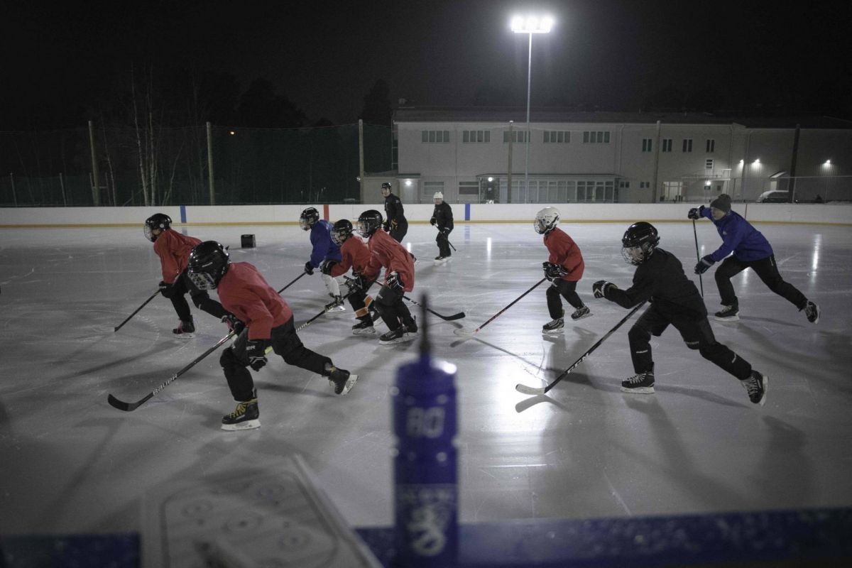 La crise énergétique fait trembler le roi hockey en Finlande