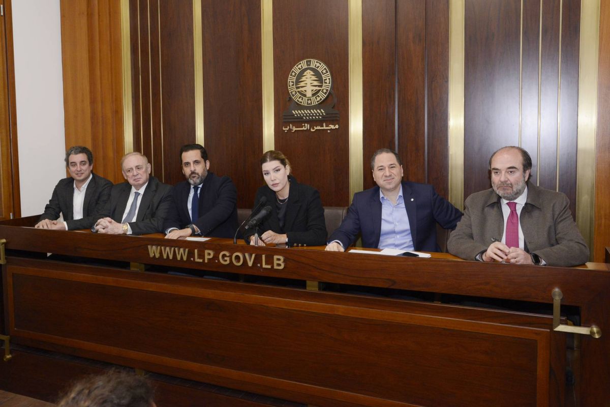 MPs from various groups submit unified personal status draft law to Parliament MPs from various groups submit unified personal status draft law to Parliament