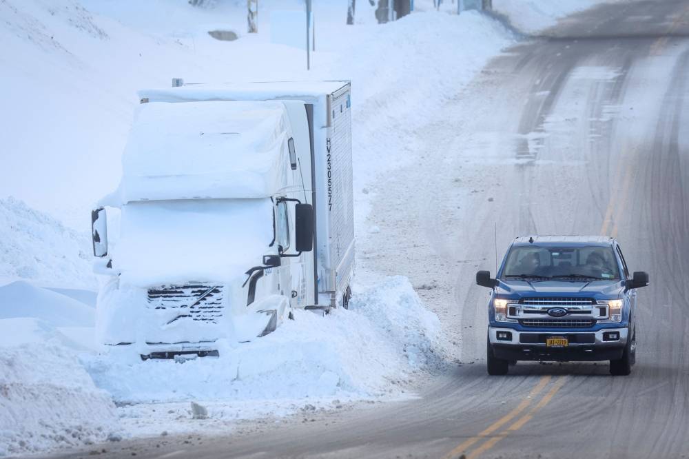 Une tempête fait au moins 32 morts, des dizaines de milliers d'Américains sans courant à Noël