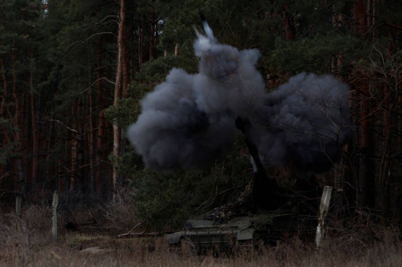 Salves de missiles russes et coupures de courant en Ukraine avant le Nouvel An