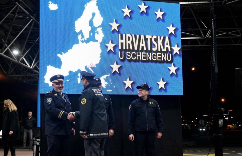 La Croatie adopte l'euro et intègre l'espace Schengen