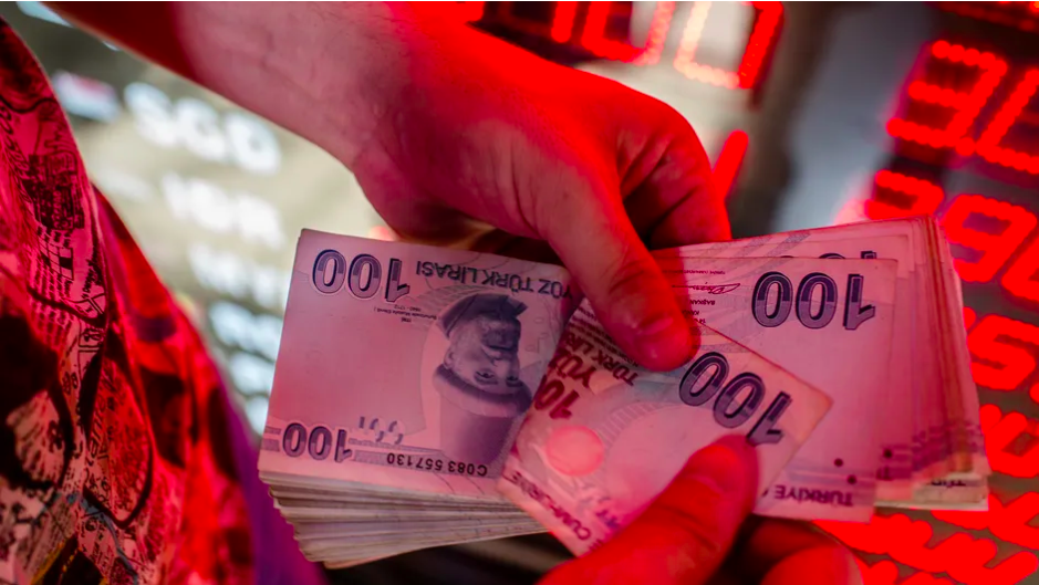 En pleine crise économique, Erdogan dépense à tout-va