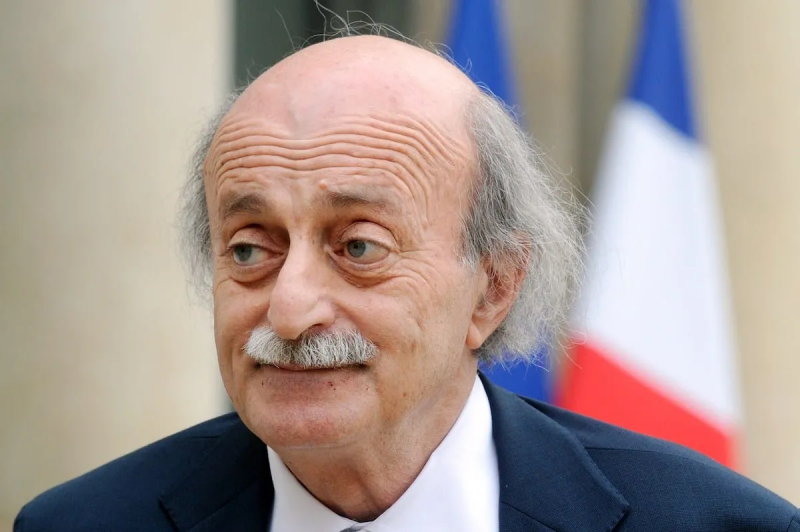 'Everyone is waiting' for foreign intervention in Lebanon crisis, Joumblatt blasts