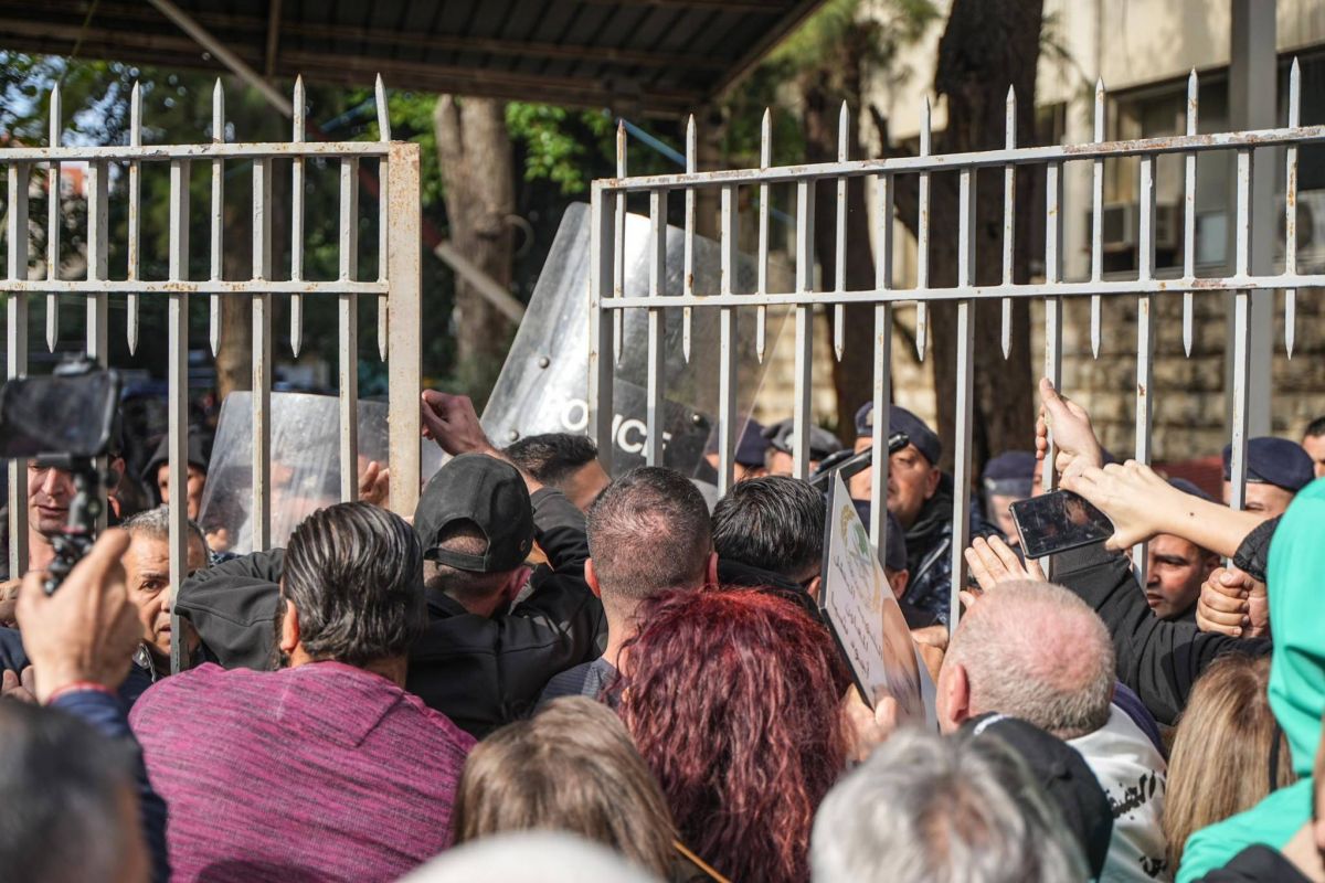 Des proches des victimes du 4 Août manifestent devant le palais de Justice de Beyrouth