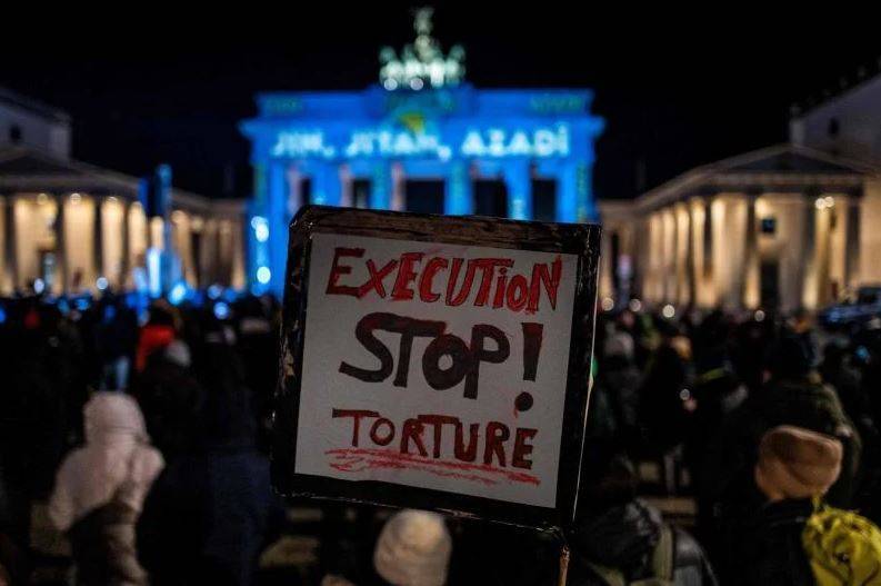 Top Iranian Sunni cleric says torture of protesters un-Islamic