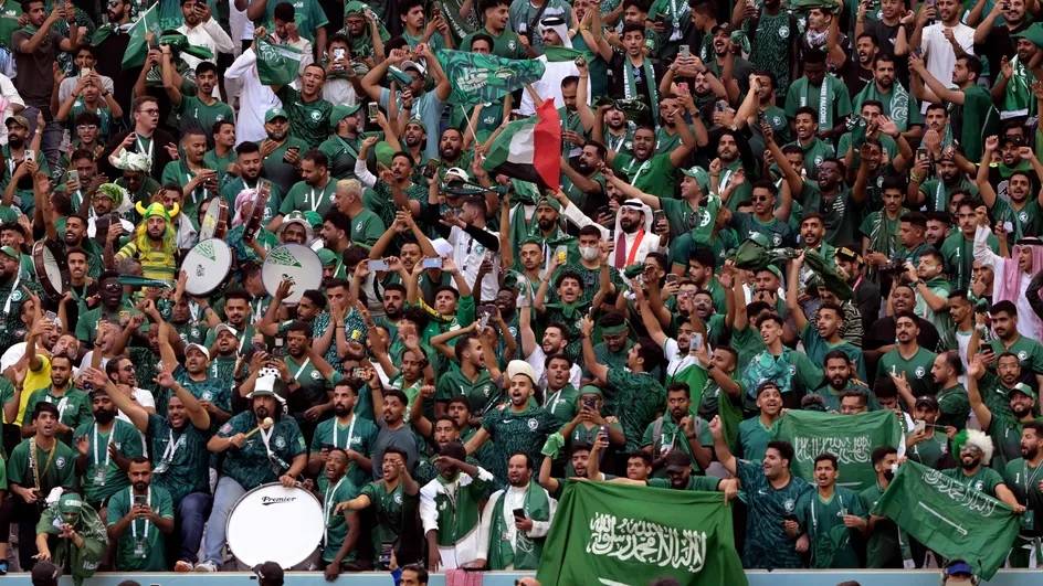 Anoud Al-Asmari, première arbitre internationale d'Arabie saoudite