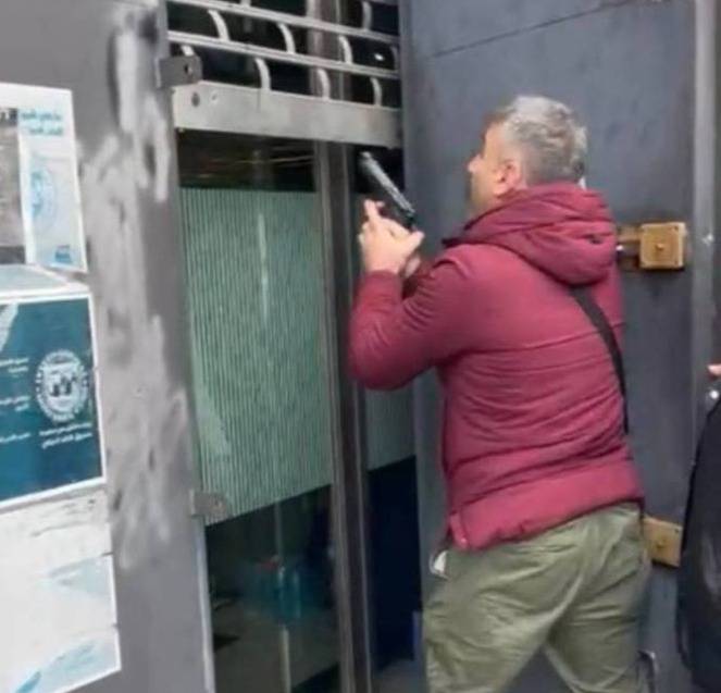 Depositor opens fire on bank in Saida, no injuries Depositor opens fire on bank in Saida, no injuries