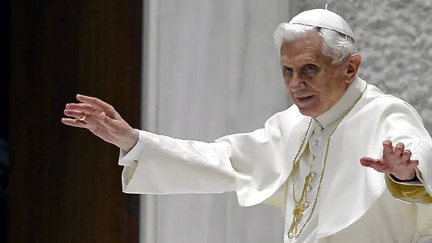 L'ancien pape Benoît XVI est mort à 95 ans