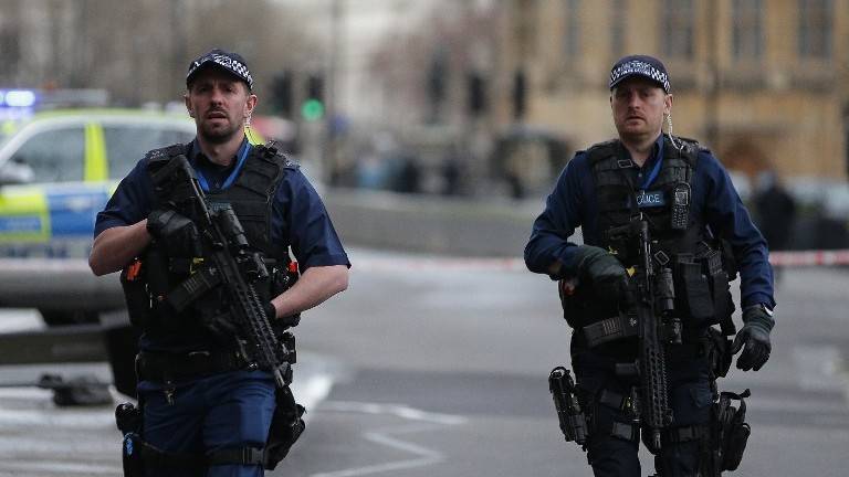 Une fusillade contre une église de Londres fait six blessées