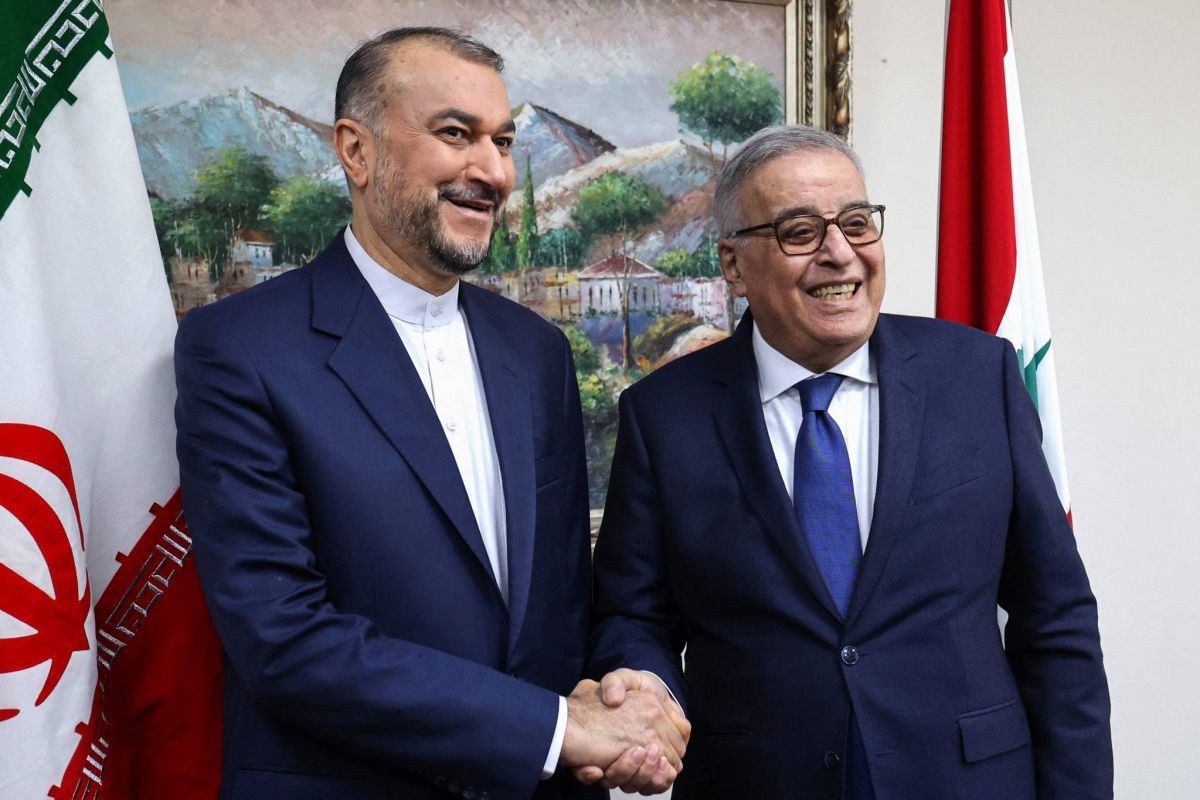 In Beirut, Iranian FM encourages a 'swift' presidential election