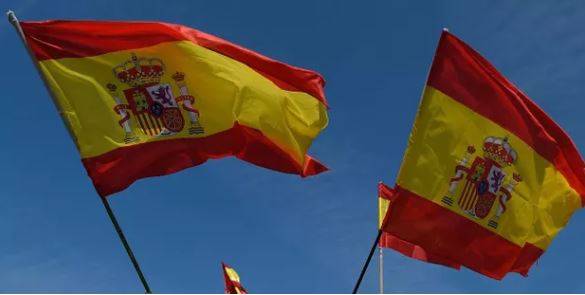 L'Espagne rapatrie deux femmes et 13 enfants des camps de prisonniers jihadistes en Syrie