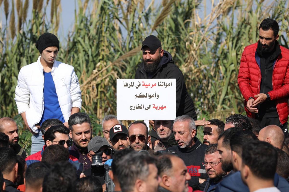 Bref sit-in des importateurs de voitures d'occasion contre le dollar douanier au port de Beyrouth