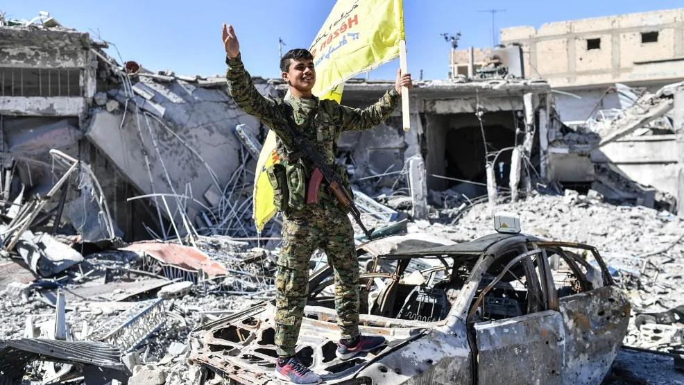 Le meurtre d’une femme et de son enfant provoque le mécontentement des Raqqaouis contre les Kurdes Le meurtre d’une femme et de son enfant provoque le mécontentement des Raqqaouis contre les Kurdes