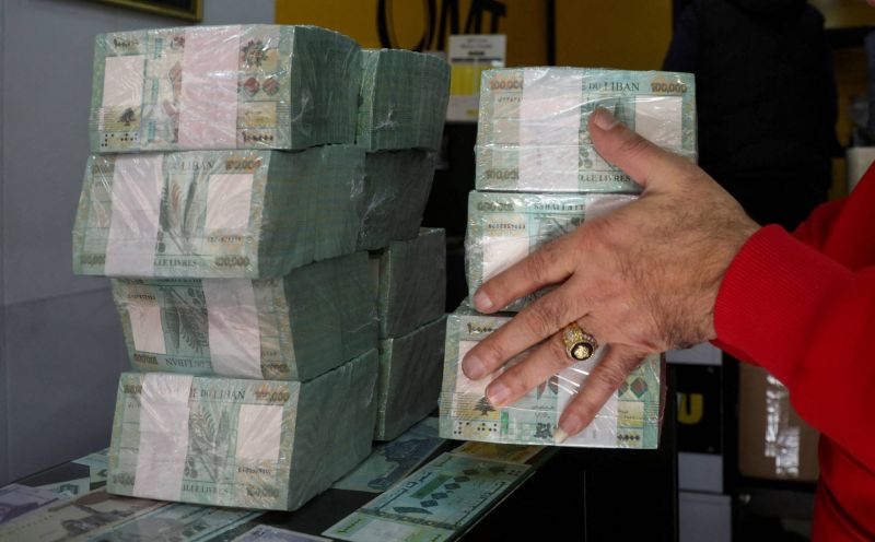 La descente aux enfers de la livre libanaise se poursuit : plus de 54.000LL pour un dollar