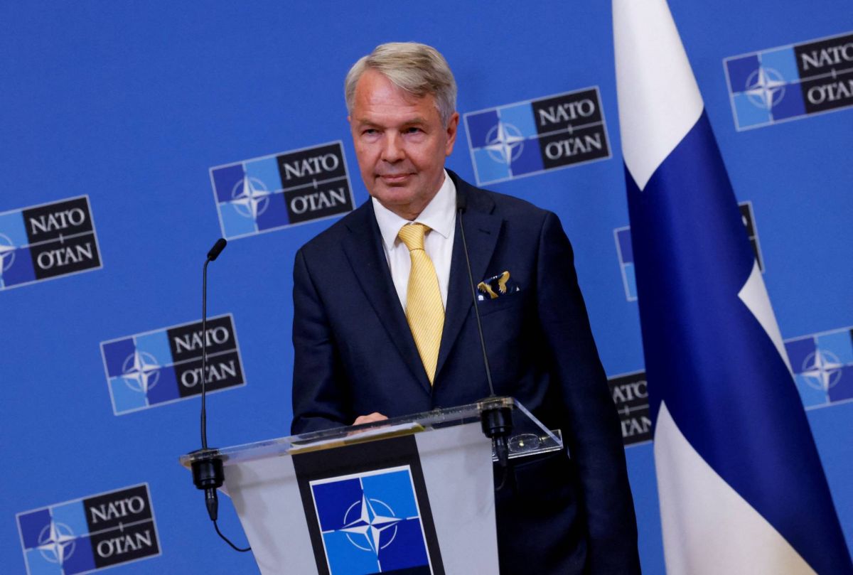 La Finlande entrouvre la porte à une adhésion à l'OTAN sans la Suède