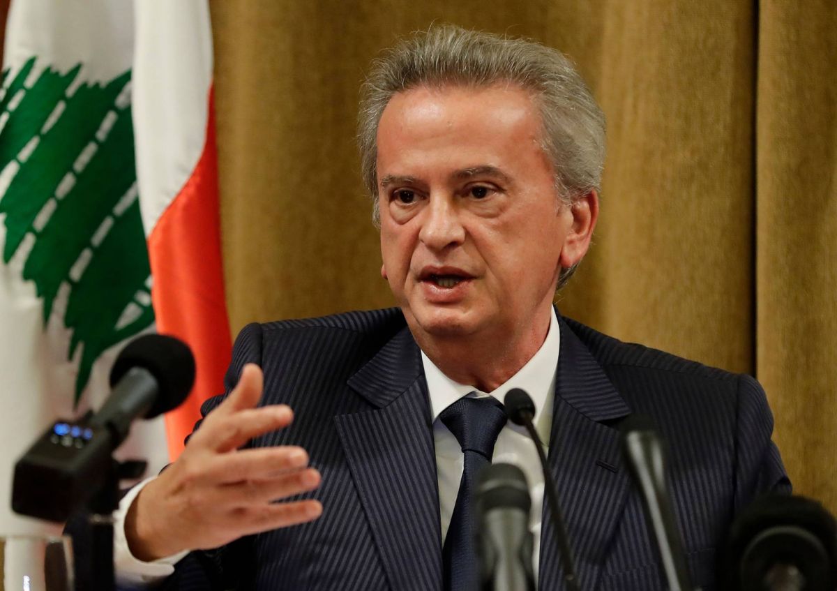 Official exchange rate to shift to LL15,000 on Feb. 1, reminds Salameh Official exchange rate to shift to LL15,000 on Feb. 1, reminds Salameh