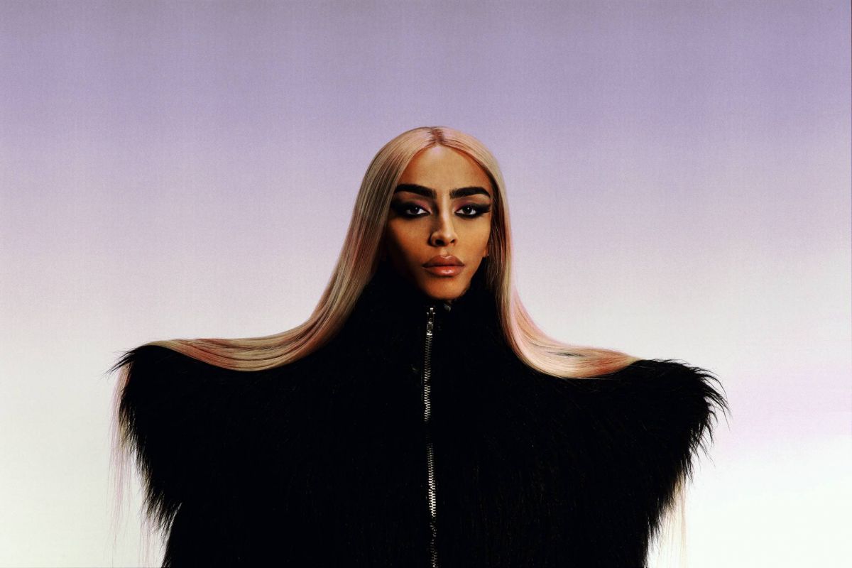 Bilal Hassani, il, elle ou iel, peu importe