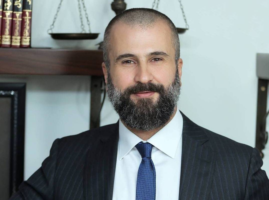 L'avocat et activiste Wassef Haraké poursuivi par le juge Zaher Hamadé L'avocat et activiste Wassef Haraké poursuivi par le juge Zaher Hamadé