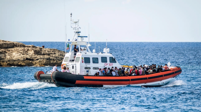 Mort de 12 migrants traversant la Méditerranée, dont une femme enceinte et un bébé