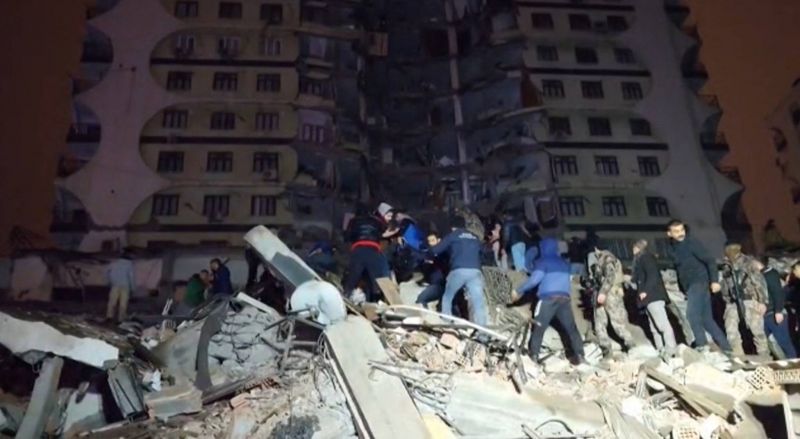 7.8 tremor rocks Turkey, rattles Lebanon and region