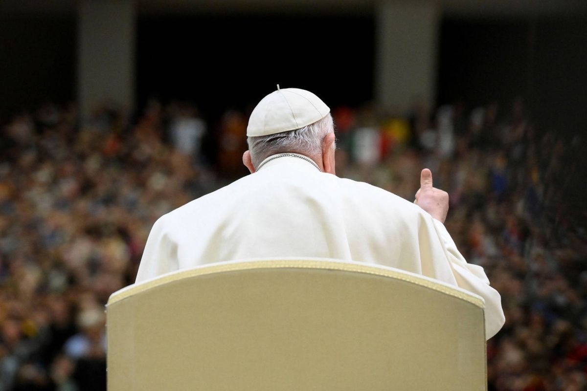 Le pape François confronté à une 
