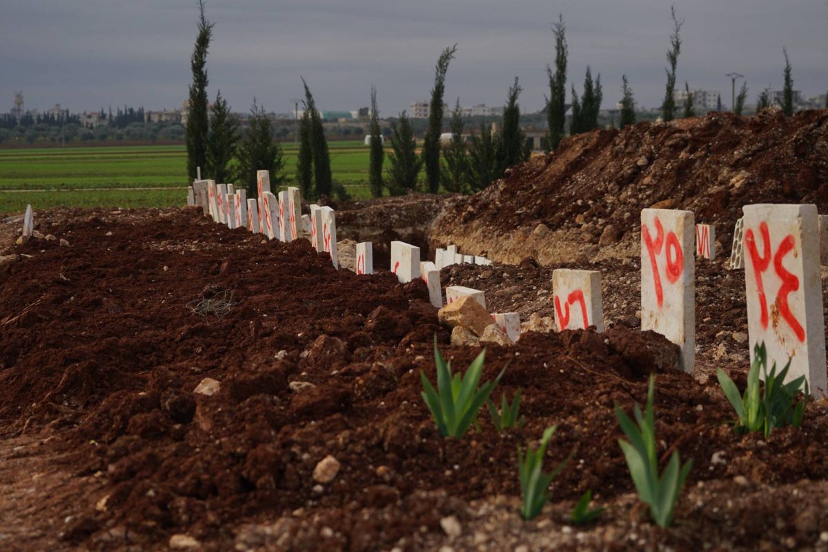 A Bab al-Hawa, les familles attendent le retour de leurs morts