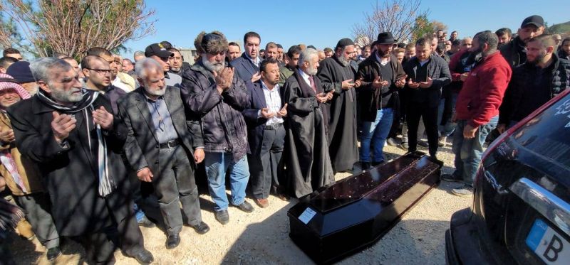 La dépouille de Mohammad Mohammad, une des victimes du séisme en Turquie, enterrée au Akkar