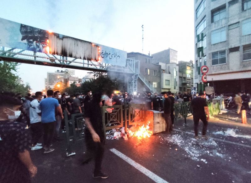Manifestations et internet bloqué dans le sud-est, selon des militants