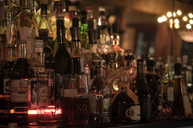 Pourquoi la crise a paradoxalement favorisé la consommation d’alcool