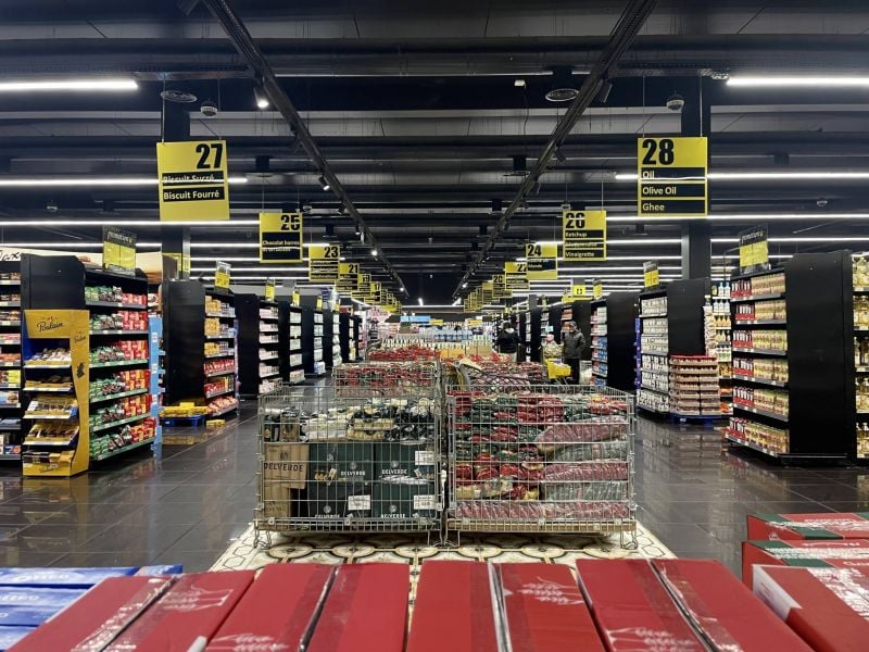 Supermarket dollarization postponed