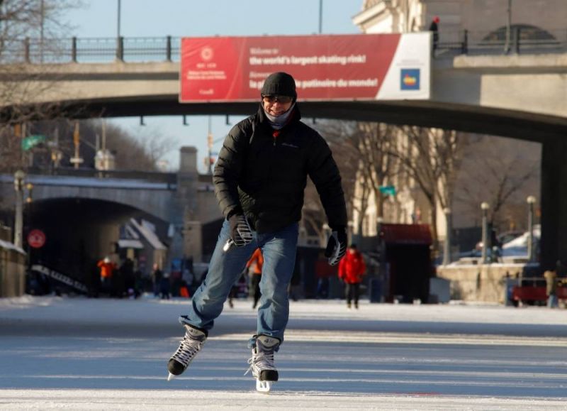 L'hiver trop doux a raison de la plus grande patinoire du monde, une première