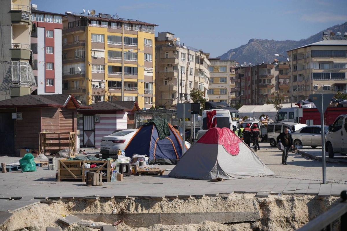 Turkey introduces regulations for earthquake rebuild Turkey introduces regulations for earthquake rebuild