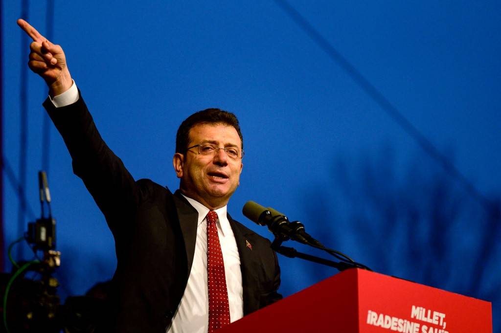Turkey's opposition bloc eyes deal to reunite, elevate popular mayors