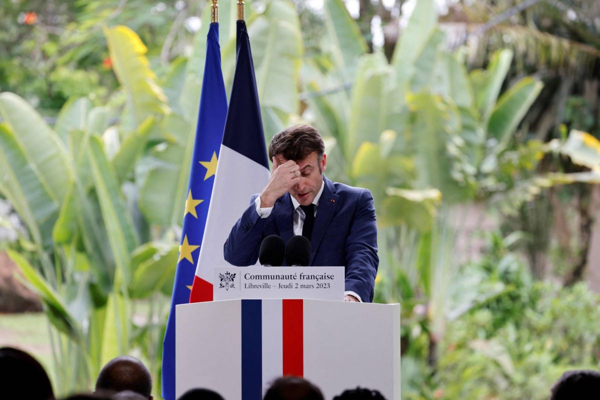 « L’âge de la Françafrique est révolu », assure Macron au premier jour de sa tournée en Afrique centrale